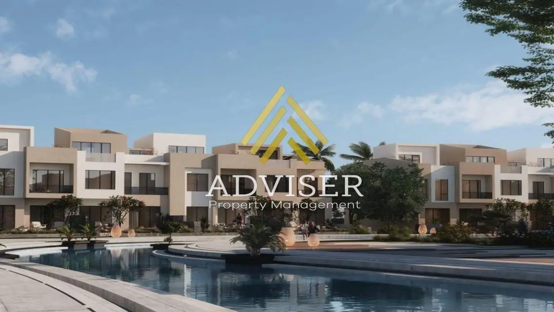 Luxurious Apartment with 10 Rooms and Shared Garden