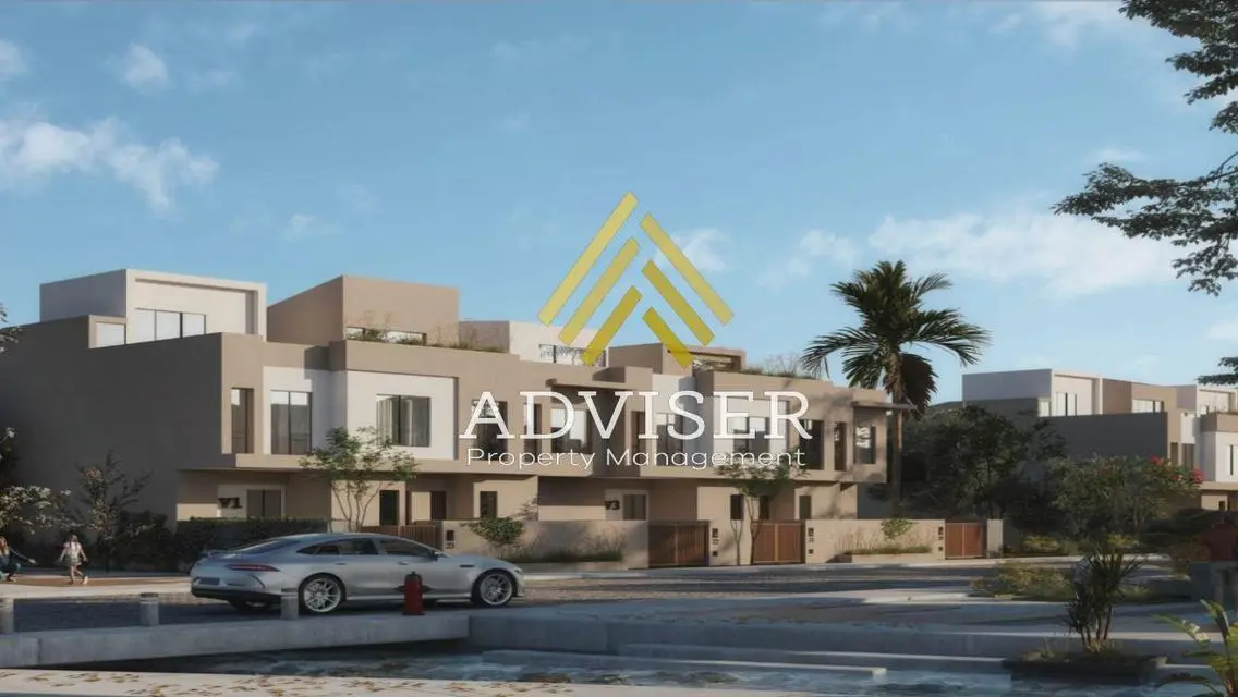 Luxurious Apartment with 10 Rooms and Shared Garden