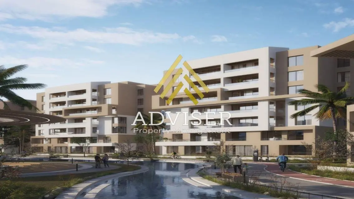 Luxurious Apartment with 10 Rooms and Shared Garden