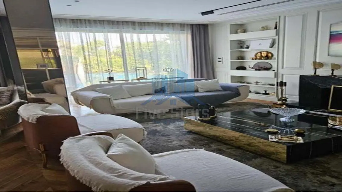 Twin House for Sale in Palm Extension 490 m²