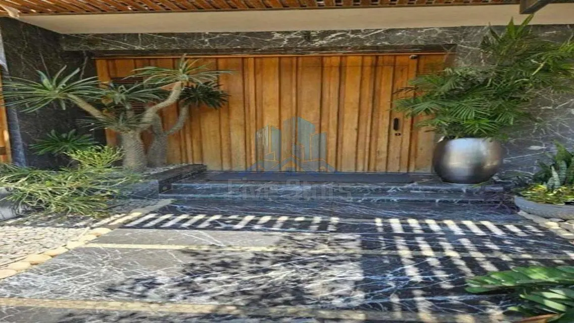 Twin House for Sale in Palm Extension 490 m²