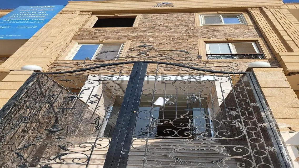 Spacious Apartment for Sale - 220 sqm