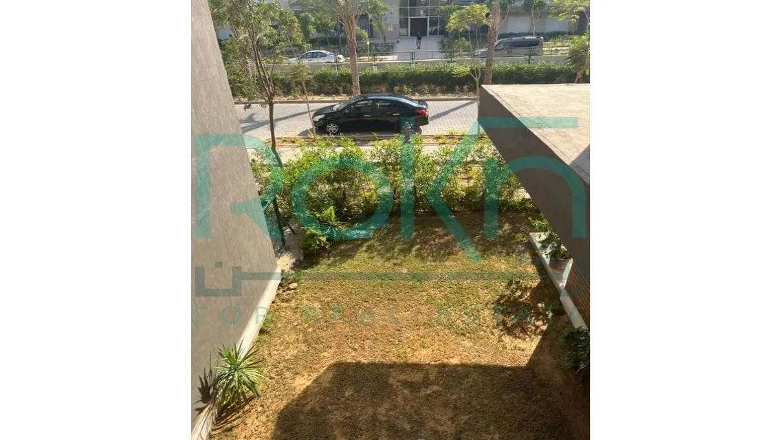 شقة فاخرة تطل على البحيرة