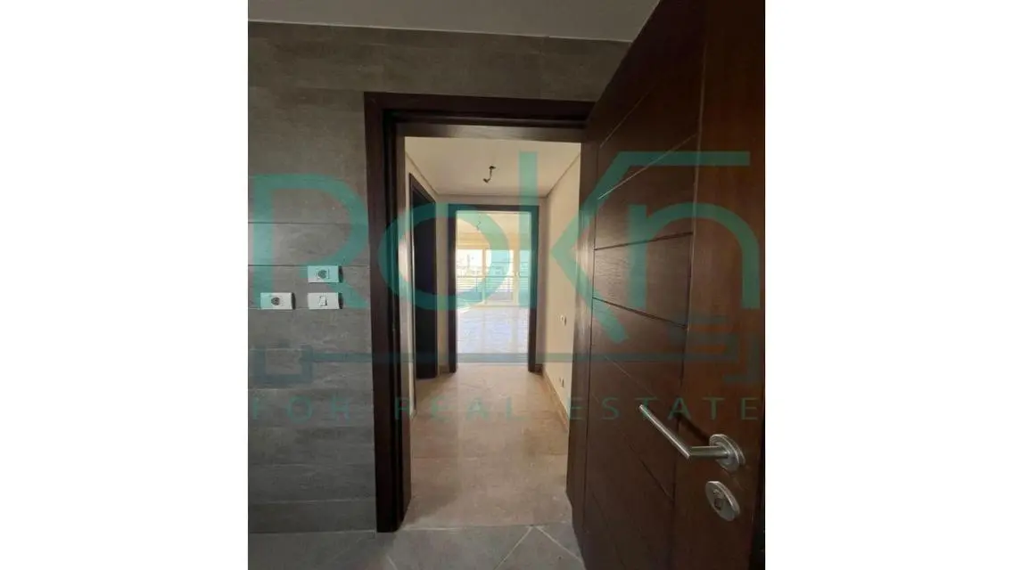 شقة فاخرة تطل على البحيرة