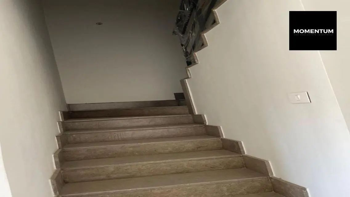 Apartment for Sale in Dunya with 1200 sqm