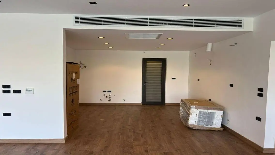 Apartment 1442 m² with security guard and stunning view