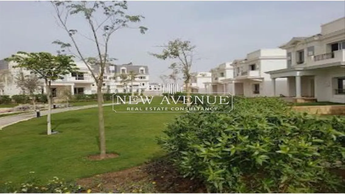 Luxury Villa for Sale with Spacious Garden