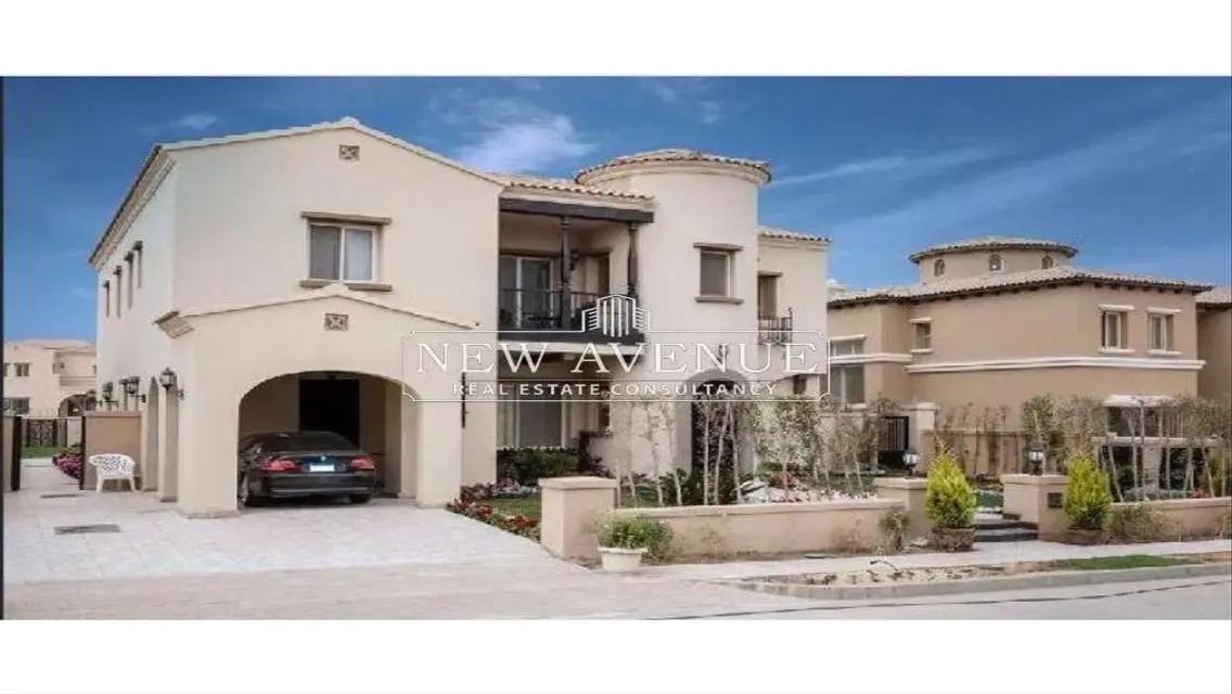 Luxurious Villa for Sale with Spacious Area in Prime Location