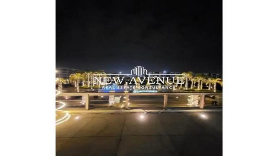Luxury Apartment with Private Gardens and Excellent Amenities