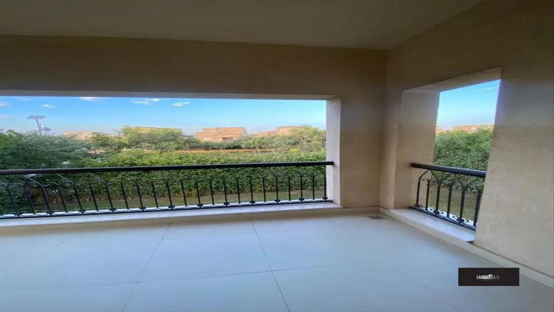 Luxurious 5-Bedroom Apartment with Pool and Private Garden
