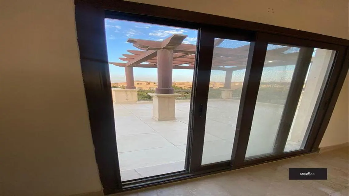 Luxurious 5-Bedroom Apartment with Pool and Private Garden