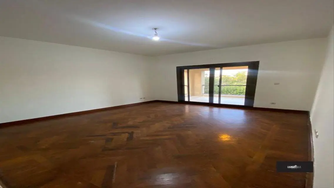 Luxurious 5-Bedroom Apartment with Pool and Private Garden