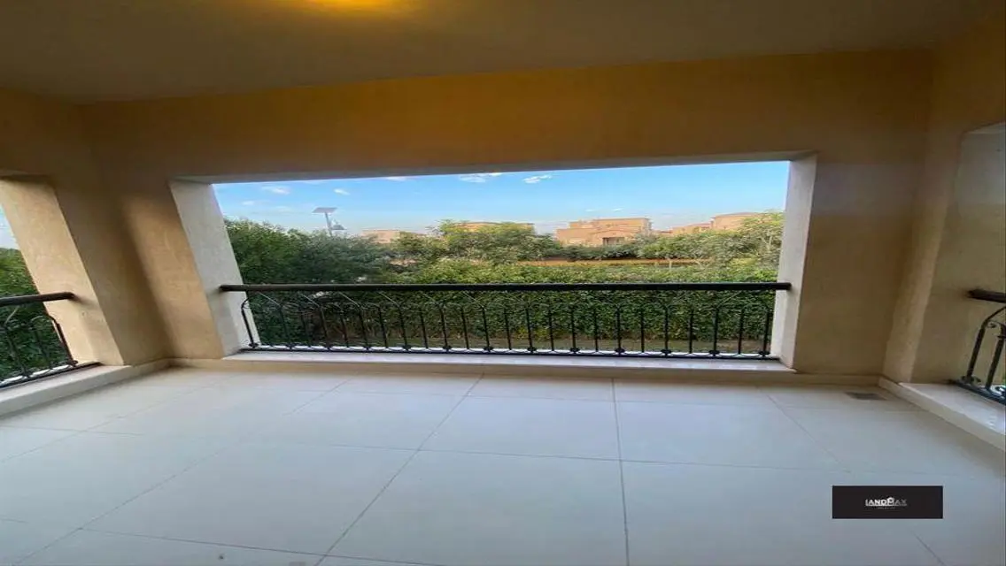 Luxurious 5-Bedroom Apartment with Pool and Private Garden