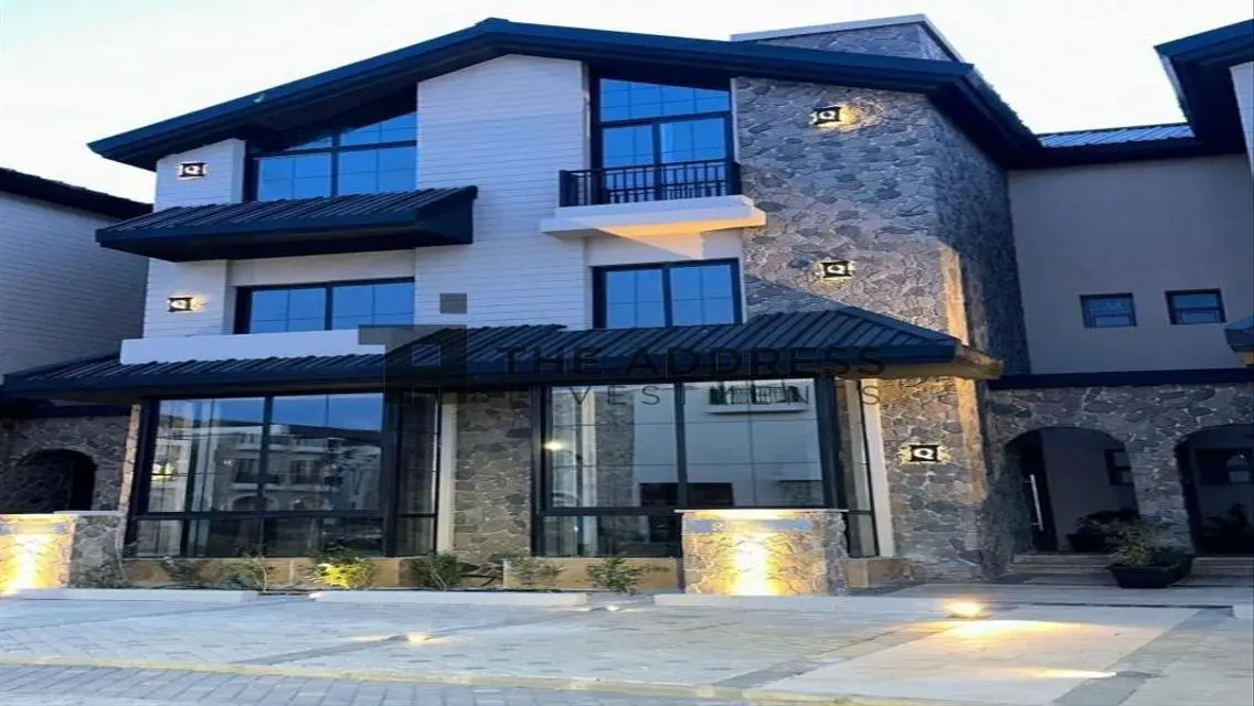 Luxury Apartment at The MarQ AUC 15 with Amenities Galore