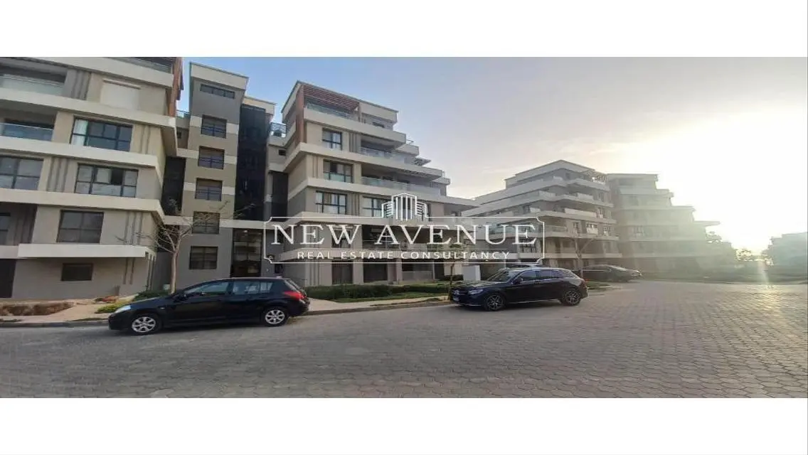 Stunning House for Sale with Modern Amenities