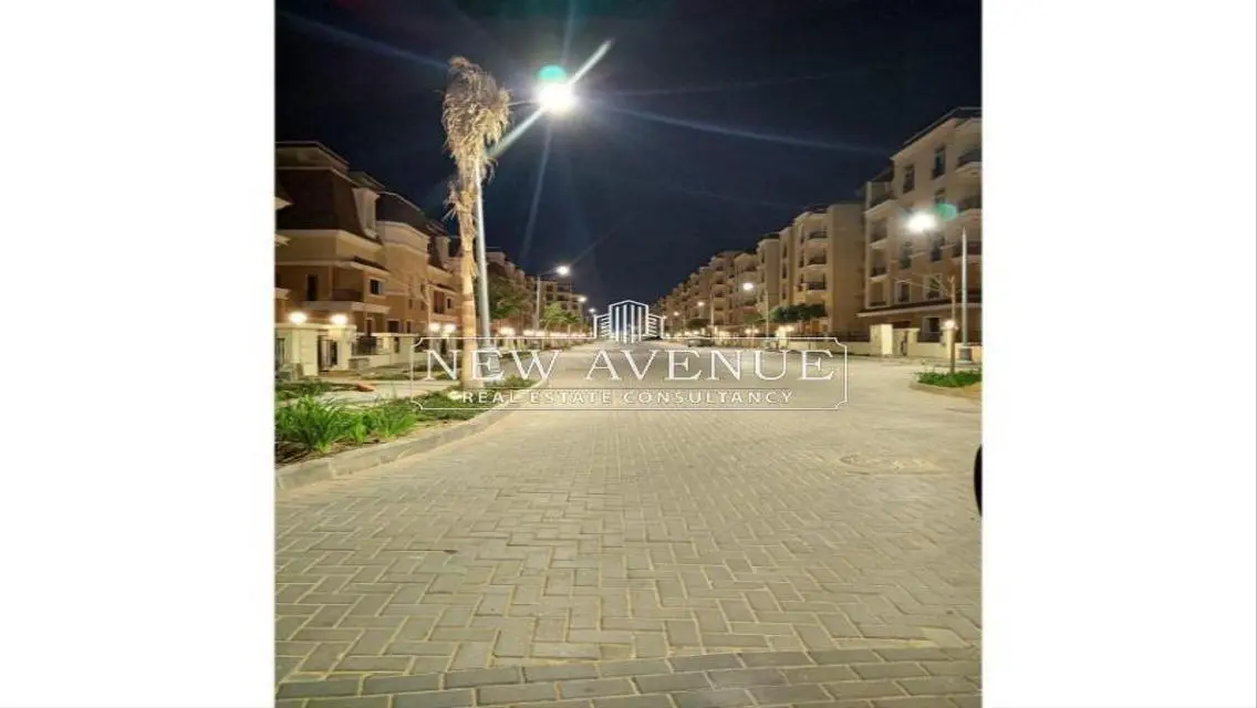 Luxury Mansion with Private Garden and Amenities