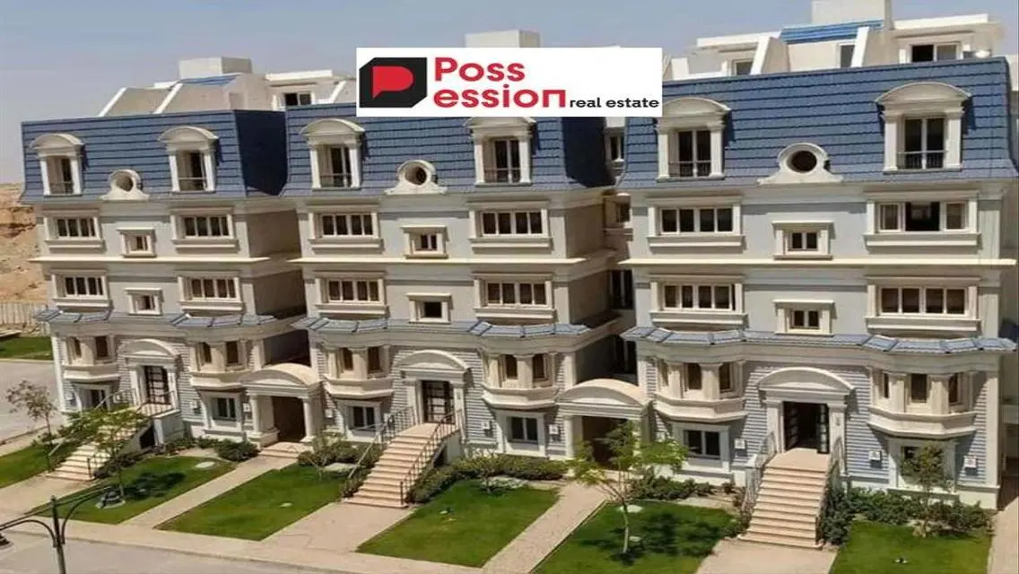 فيلا فاخرة مع حديقة خاصة ومسبح مشترك