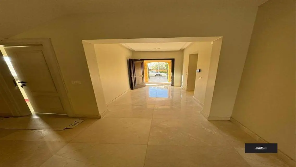 Luxury Villa for Sale with Private Garden and Multiple Amenities
