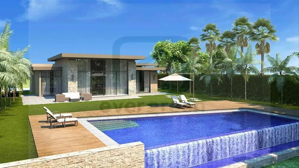 Luxury Villa with 335 sqm in Swan Lake