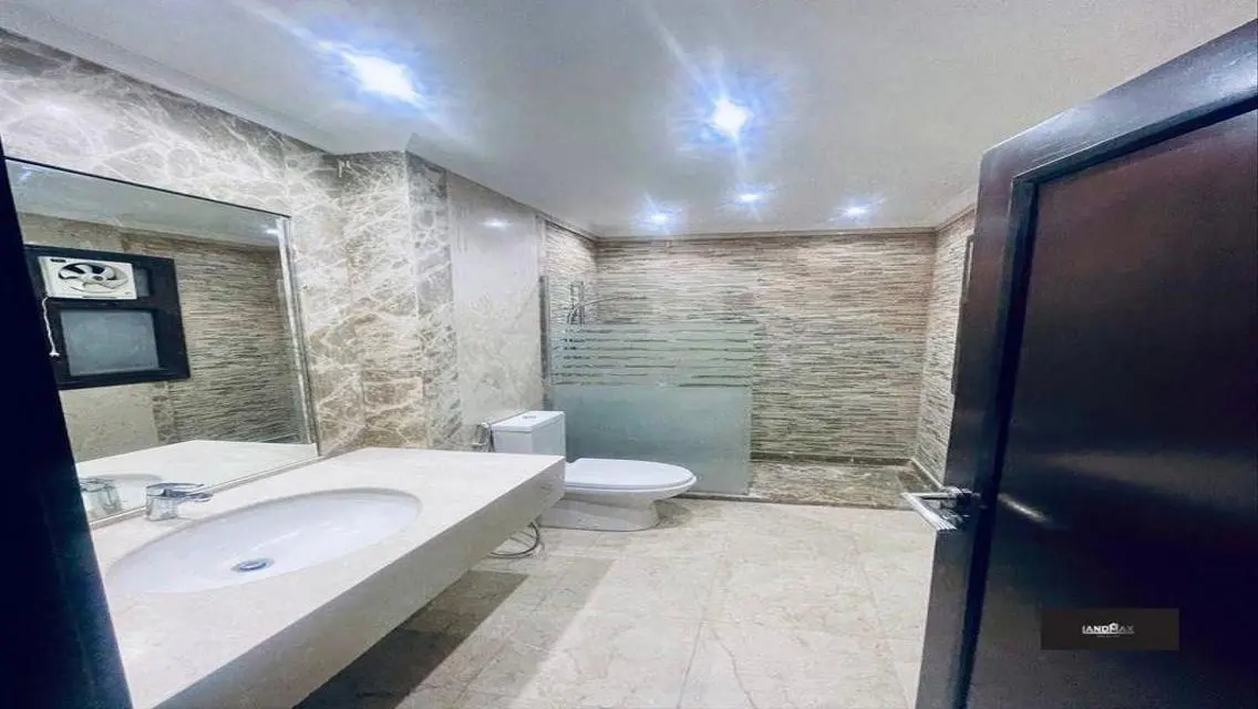 Stunning Villa for Sale with Modern Design