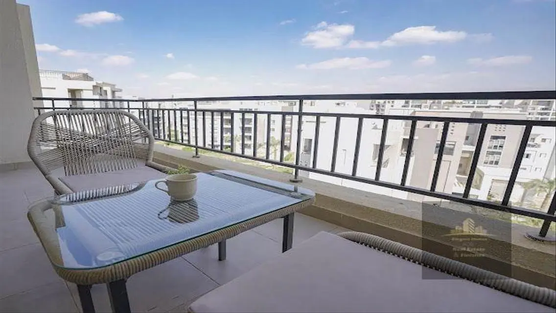 Modern Apartment in the Heart with Luxury Features