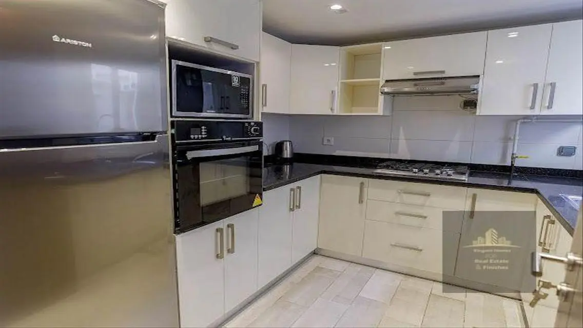Modern Apartment in the Heart with Luxury Features