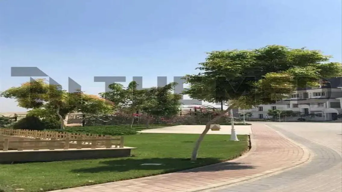 شقة فاخرة مطلة على البحيرات، 3 غرف نوم بسعر مغري