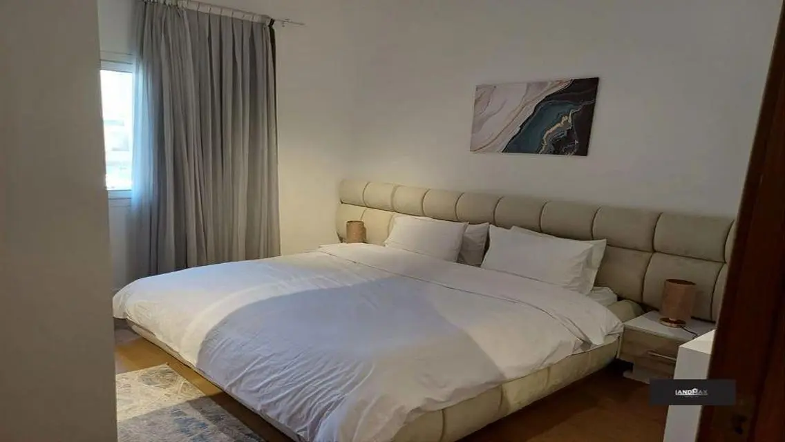 Stunning Villa for Sale at 80,000 EGP - Unique Features