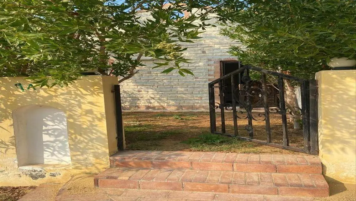 Stunning Apartment with Ample Space for Sale in Prime Location