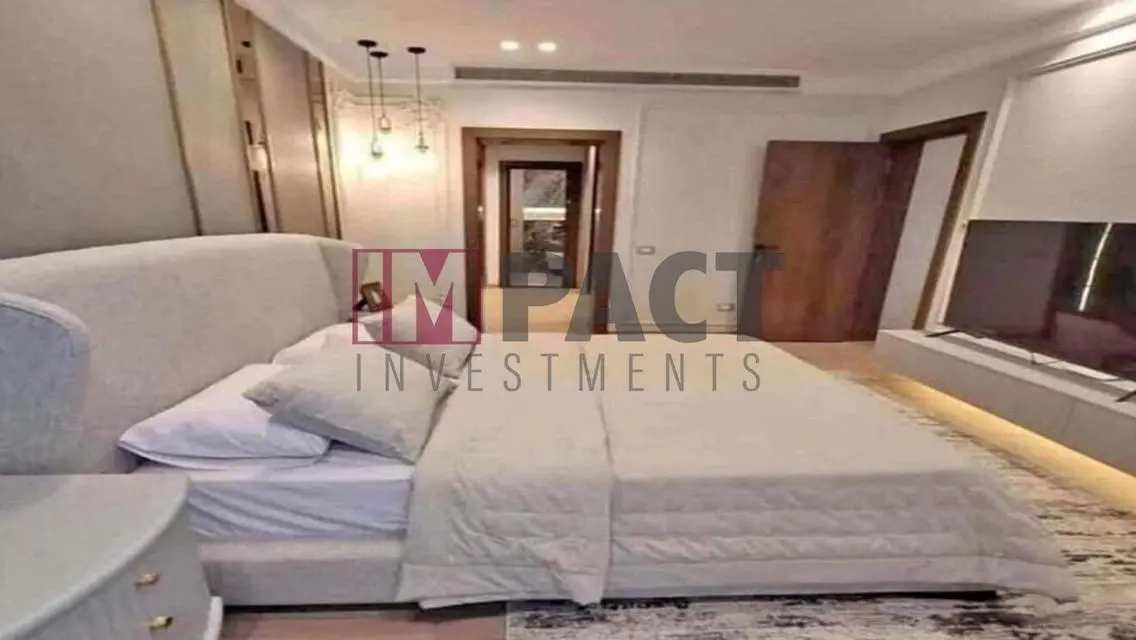 Luxury Villa with Private Garden and Pool