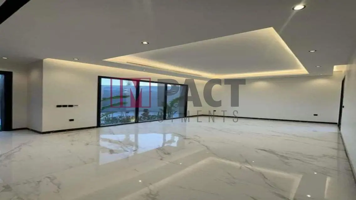 Luxury Villa with Private Garden and Pool