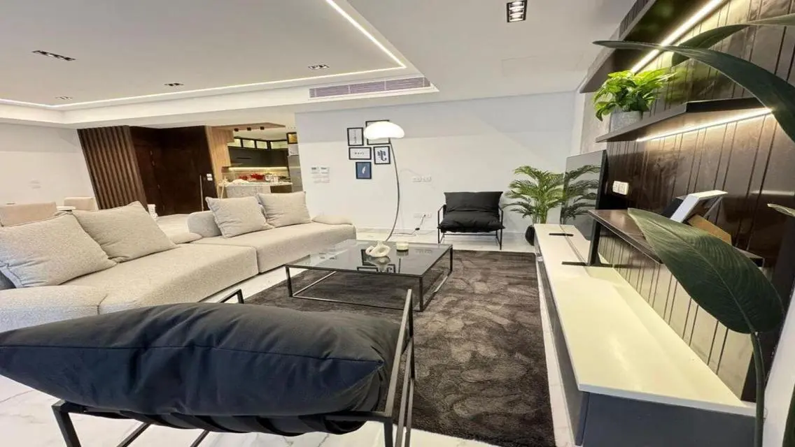 Luxury 3-Bedroom Apartment with Stunning Views