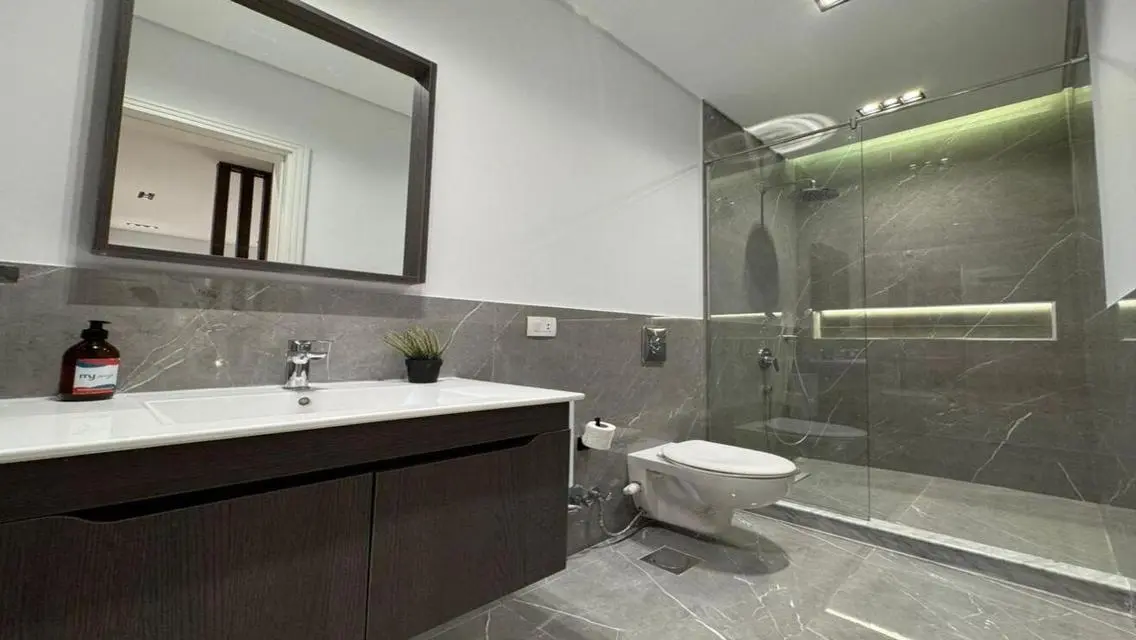 Luxury 3-Bedroom Apartment with Stunning Views
