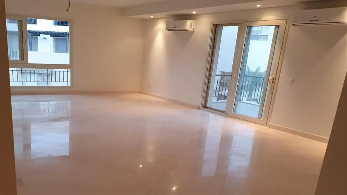 Luxury 3-Bedroom Villa at an Attractive Price in a Prime Location