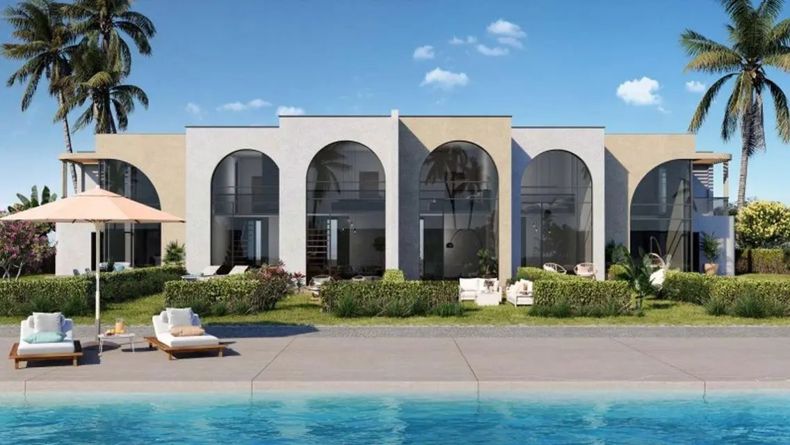 Luxury Apartment with Lake View and Full Amenities