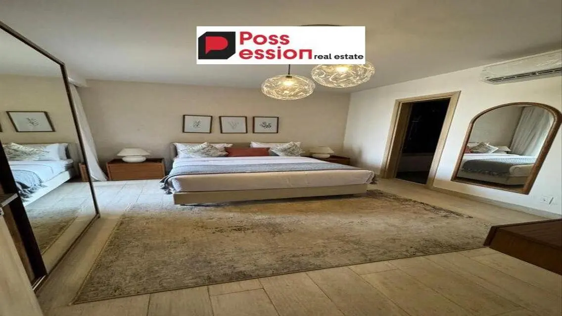 Luxury Villa with 3 Bedrooms and a Private Garden