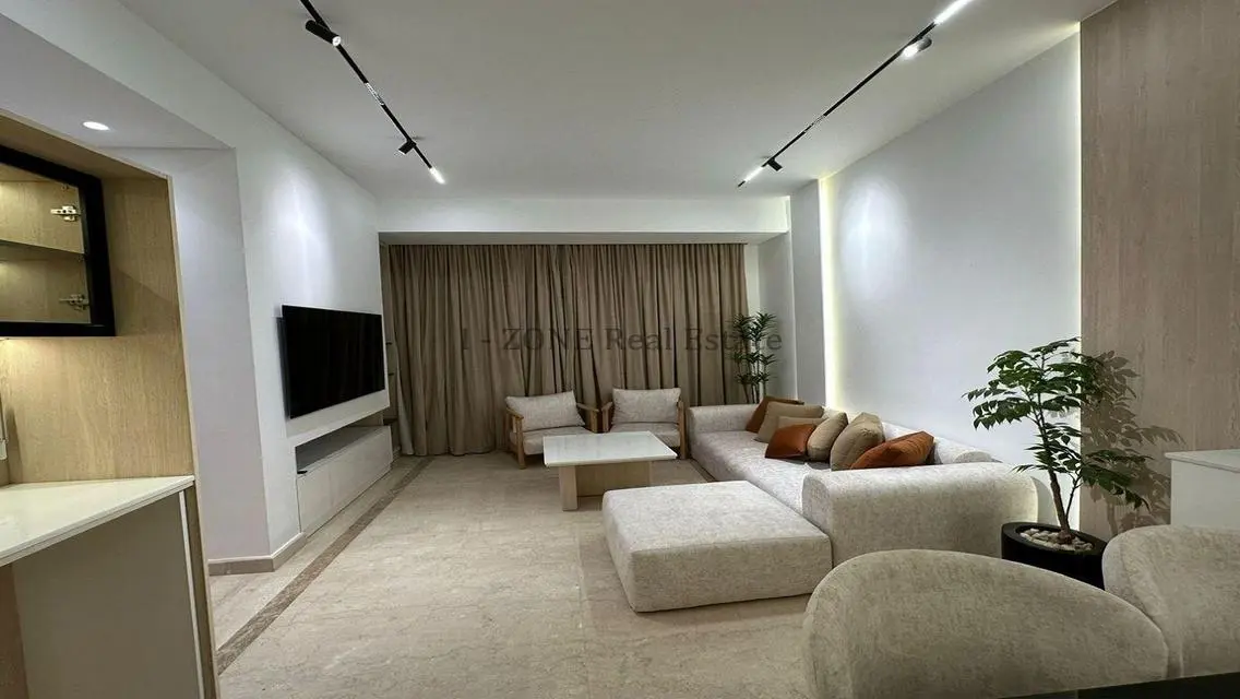 Stunning Apartment in I-ZONE with Balcony
