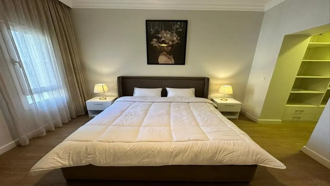Stunning 200 Sqm Apartment with Special Discount