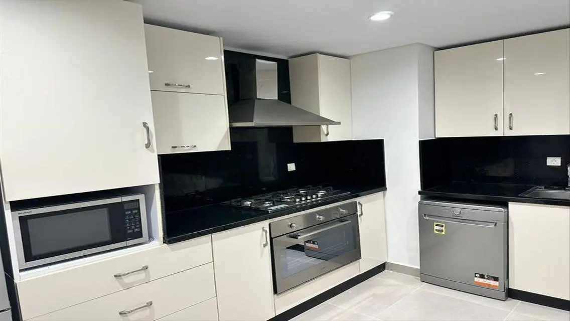 Stunning 200 Sqm Apartment with Special Discount