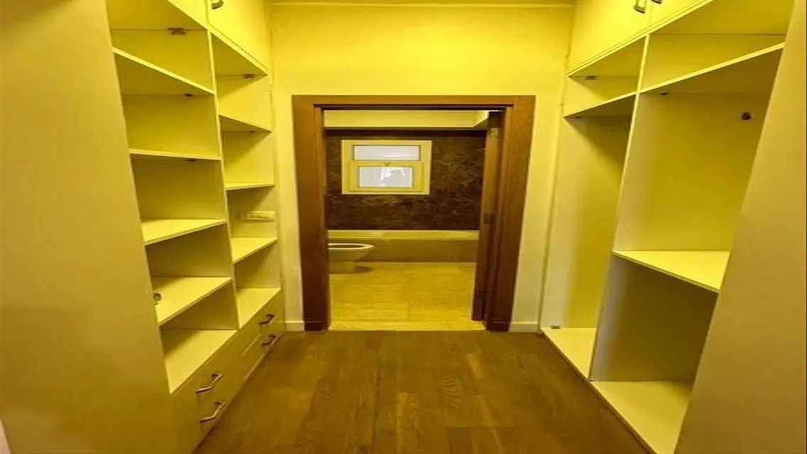 Stunning 200 Sqm Apartment with Special Discount