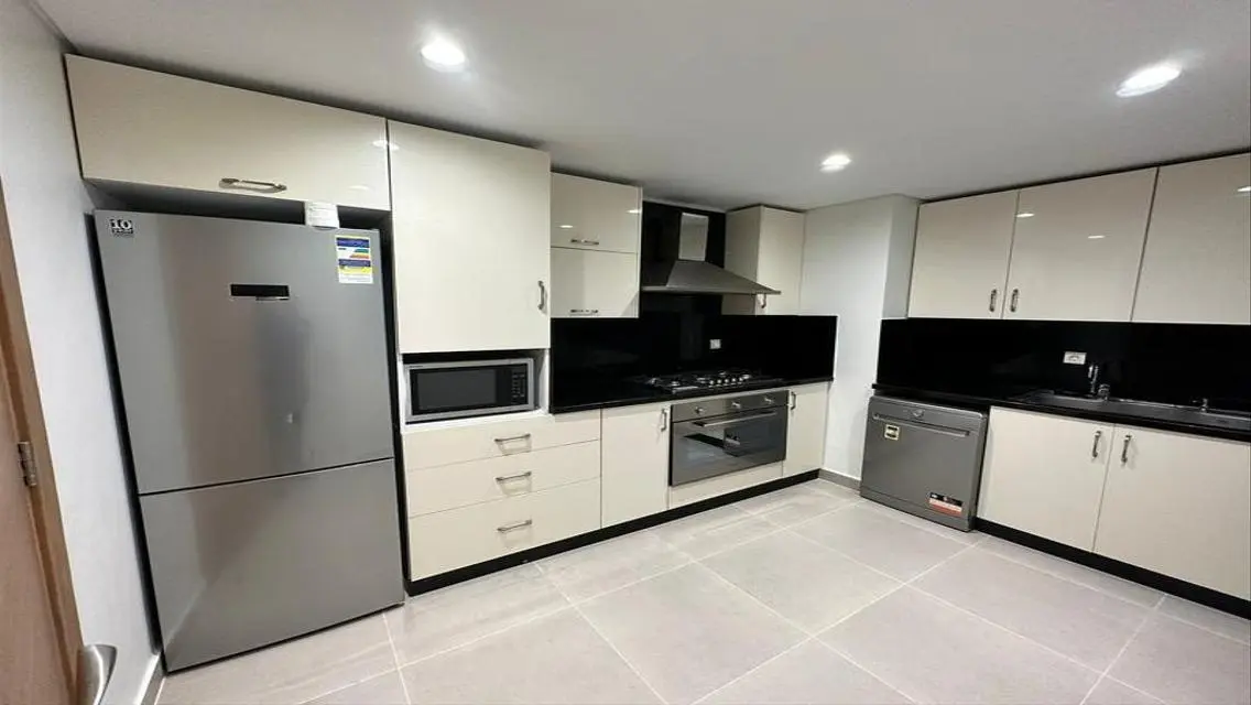Stunning 200 Sqm Apartment with Special Discount