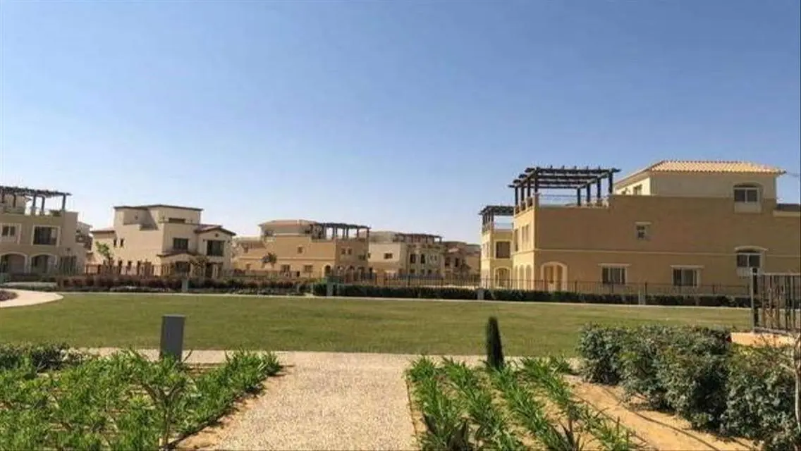 فيلا فاخرة للبيع في منطقة مرغوبة