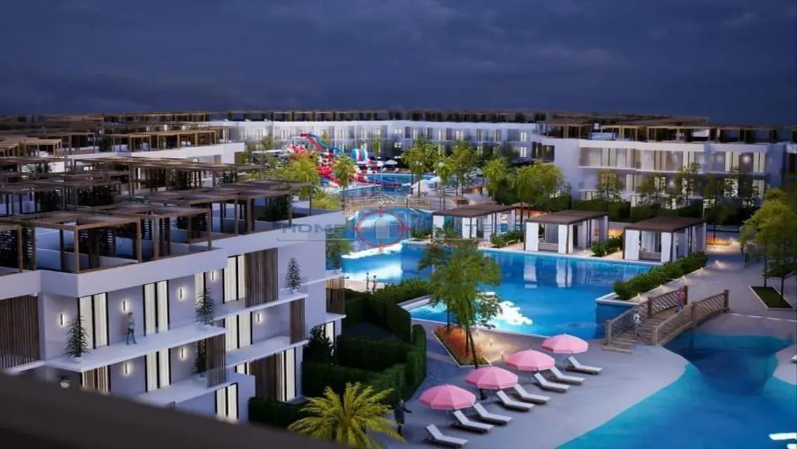 Luxury Lakeview Apartment with 250 sqm Space