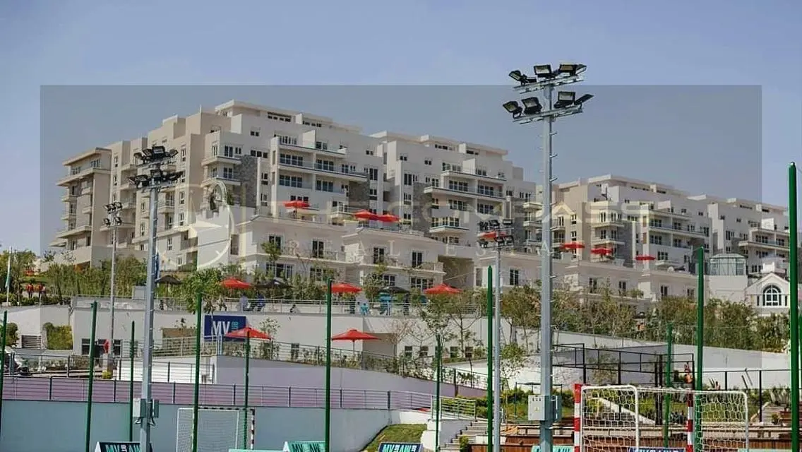 شقة فاخرة على الشاطئ مع خدمات مميزة