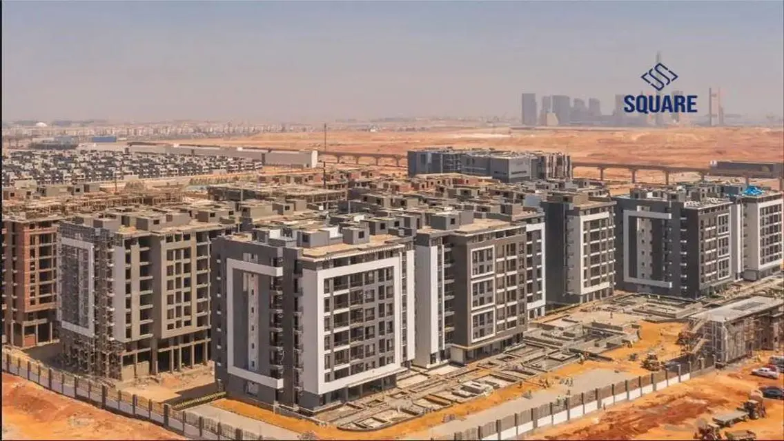 شقة فاخرة للبيع مع حديقة خاصة في موقع متميز