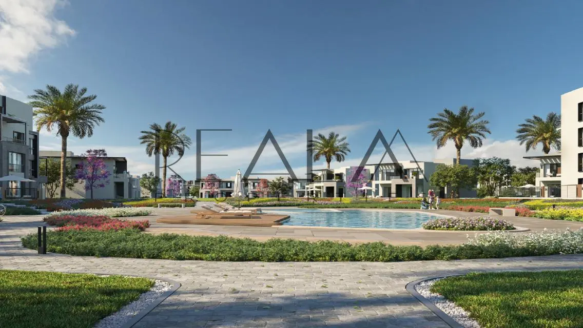 Luxury Villa with Ample Space in Garden Lakes at a Great Price
