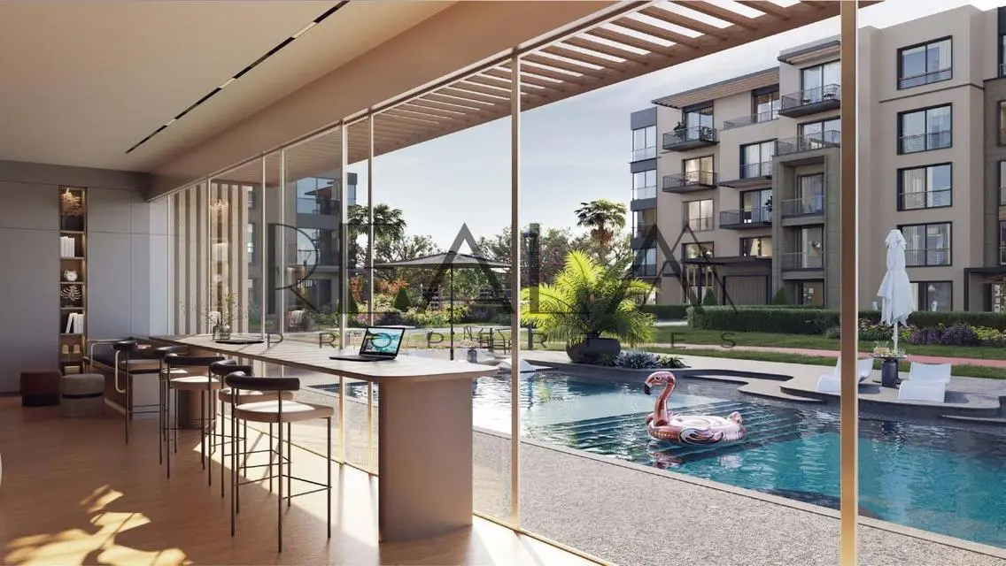 Luxury Villa with Ample Space in Garden Lakes at a Great Price