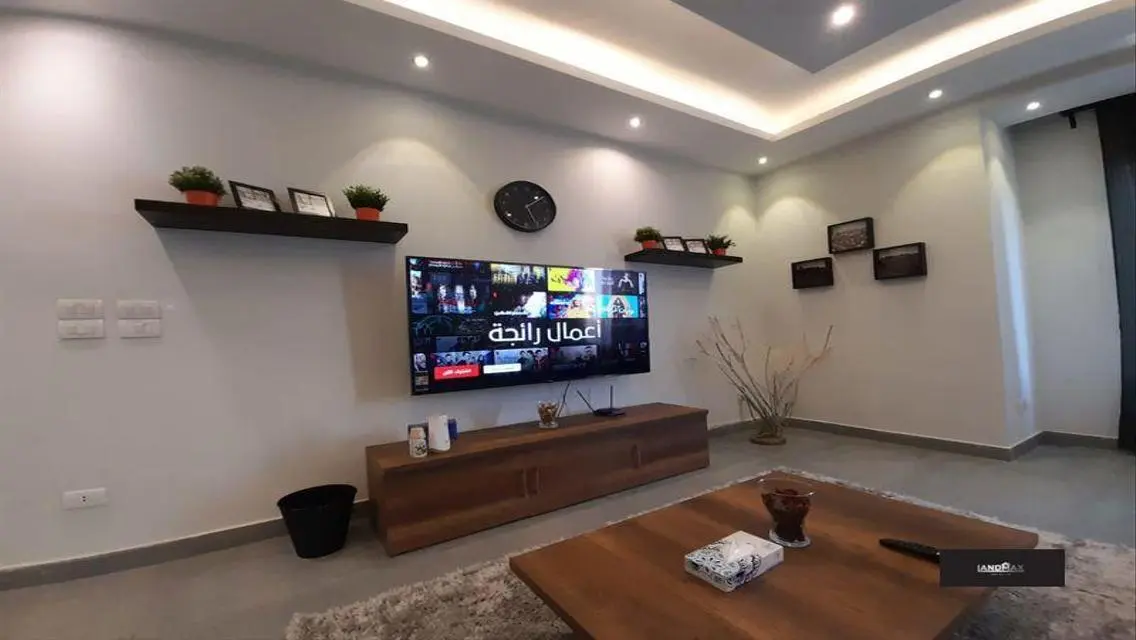 شقة مذهلة للإيجار في موقع مثالي بجوار السينما
