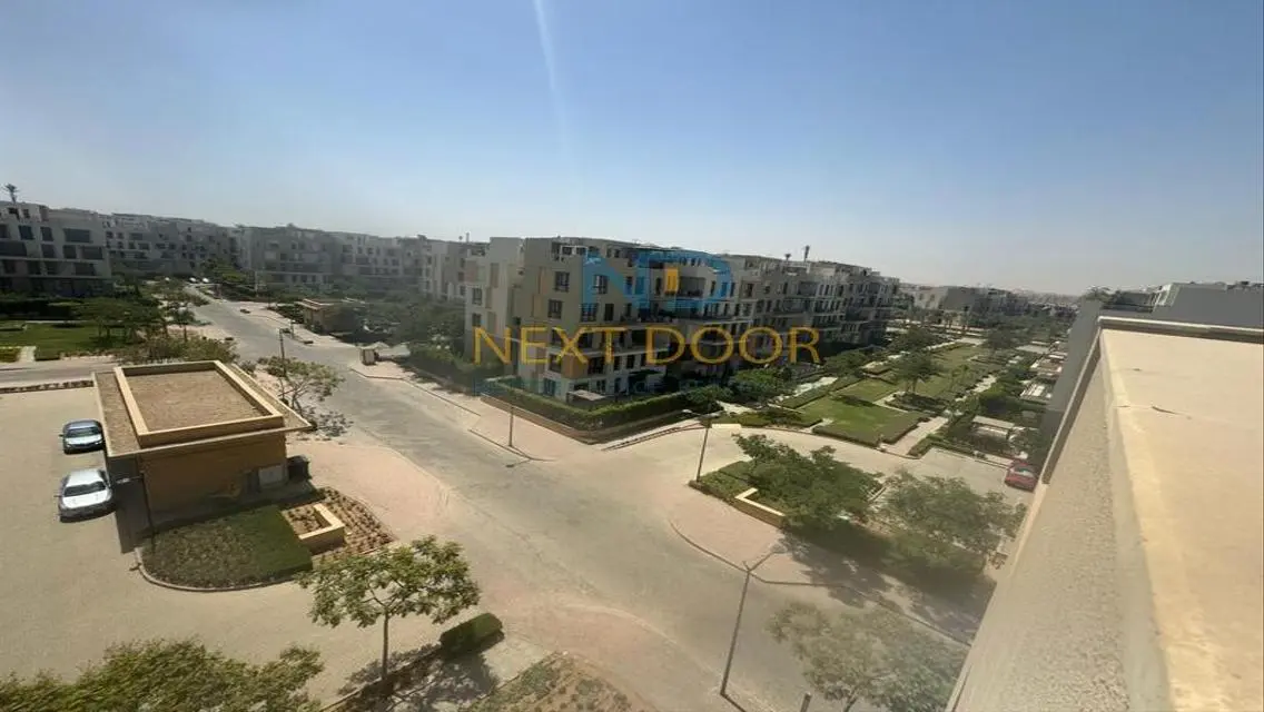 Luxury Apartment in Eastown with Ample Space