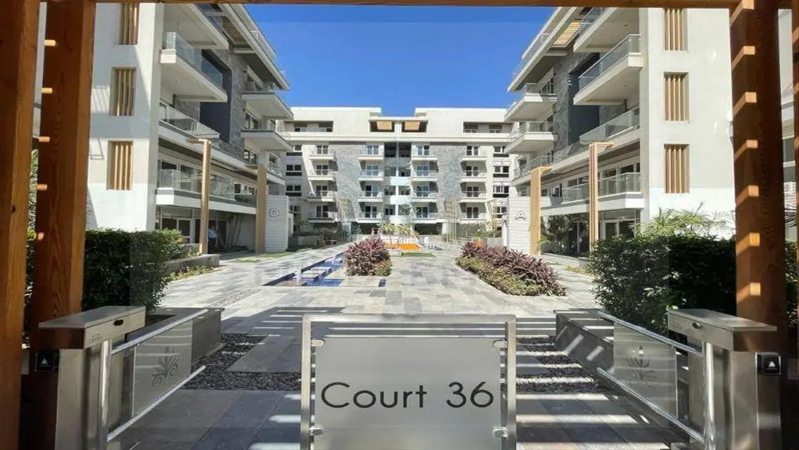 Stunning Apartment with Amazing Views and Spacious Living